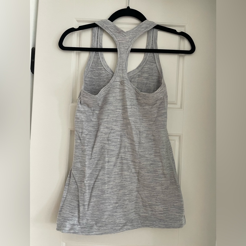 Lululemon Razorback Tank - Picture 2 of 3